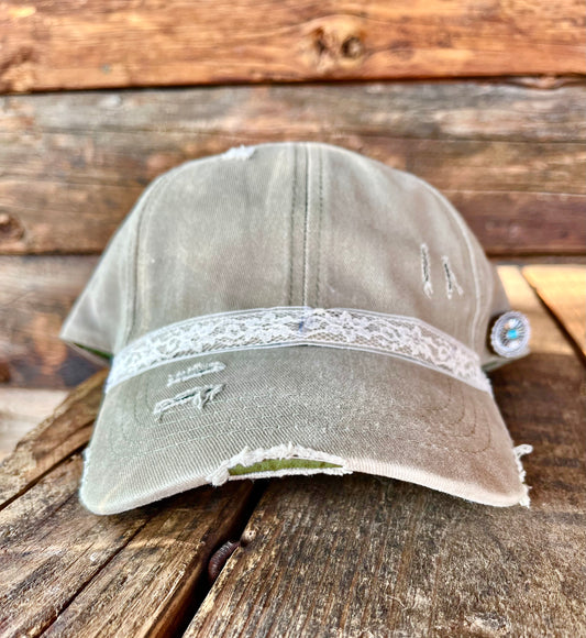 Ponytail hat (sage green)