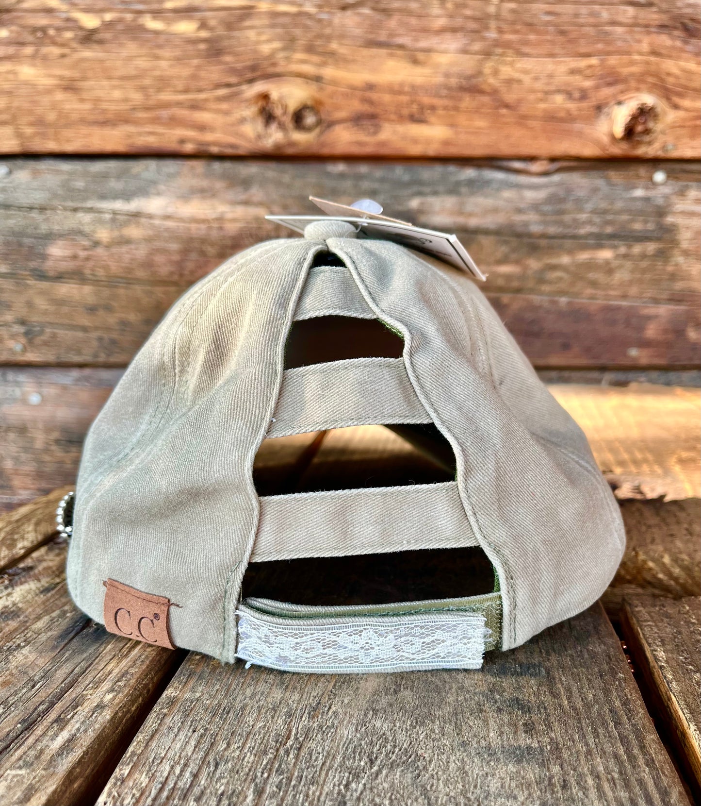 Ponytail hat (sage green)